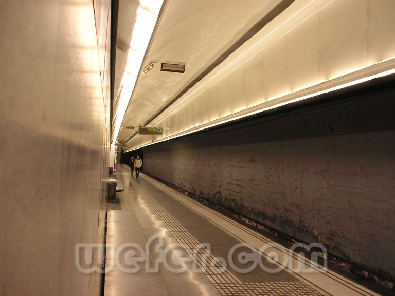 TMB Universitat - Febrer 2004