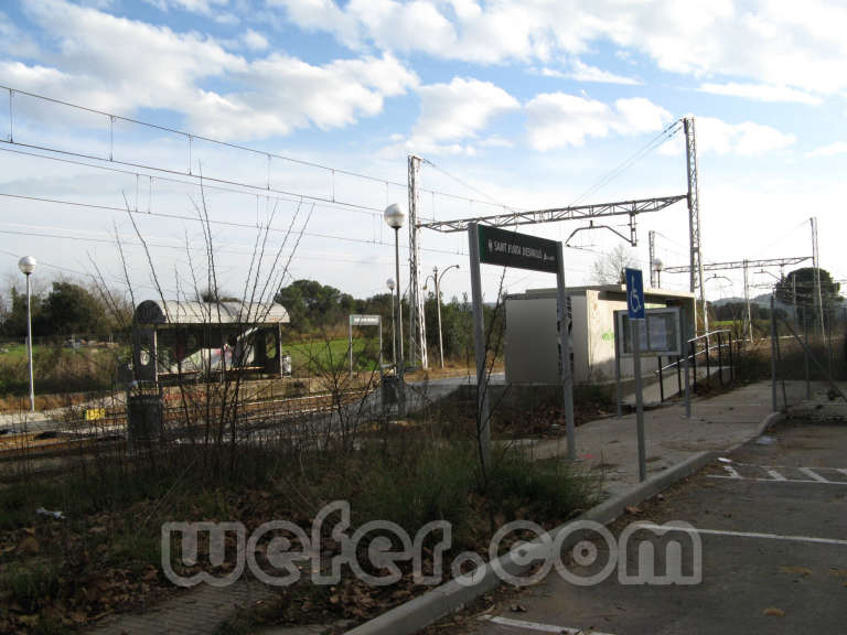 Renfe / ADIF: Sant Jordi Desvalls - 2011