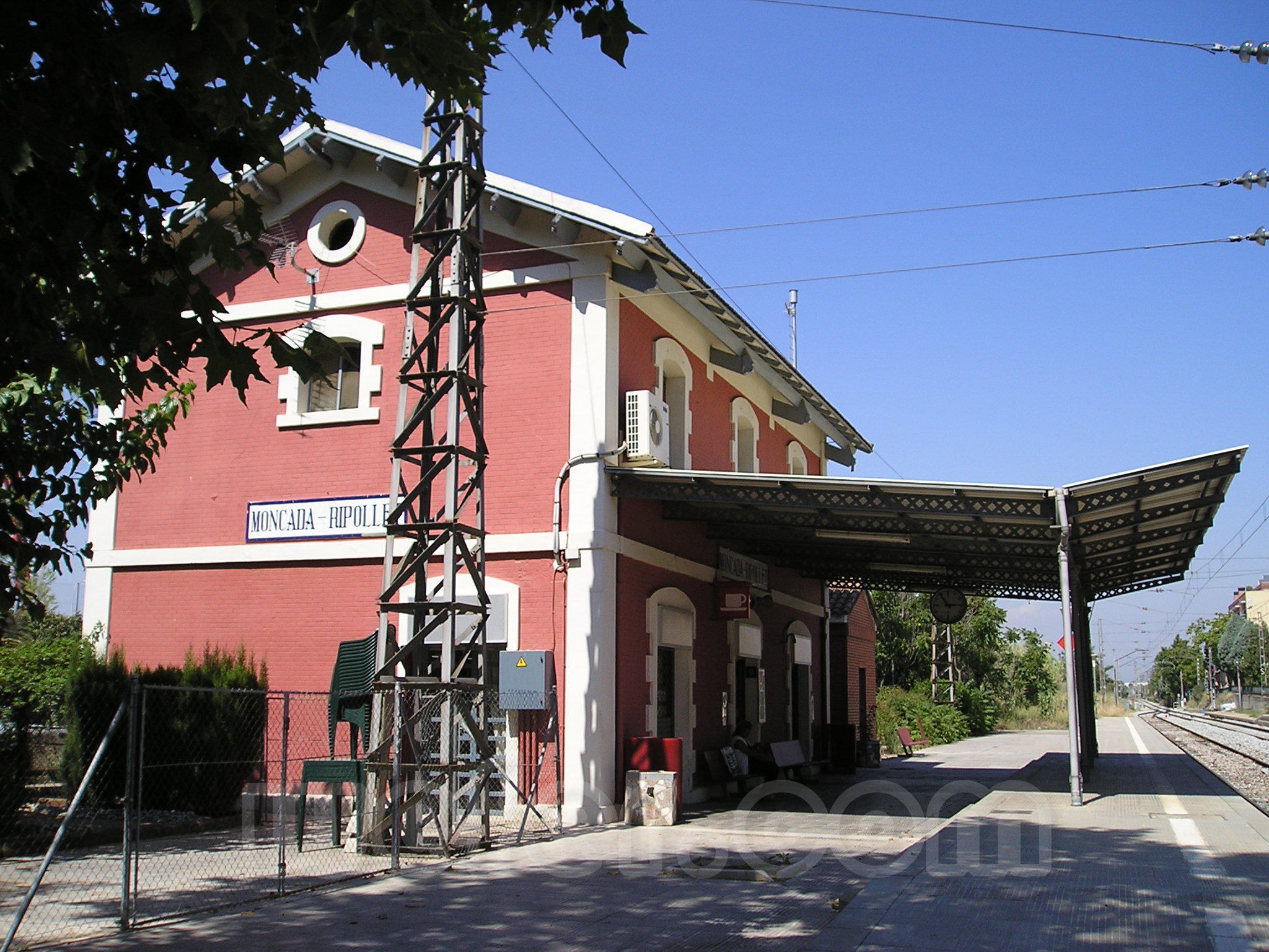 Renfe / ADIF: Montcada - Ripollet