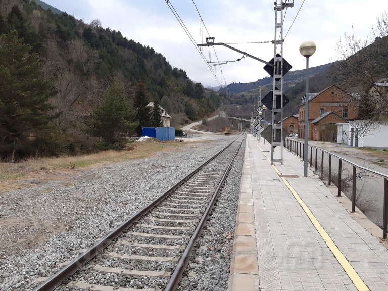 Renfe / ADIF: Toses - 2021