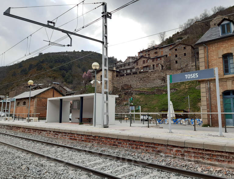 Renfe / ADIF: Toses - 2021