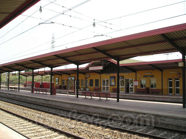 Renfe / ADIF: Cerdanyola - Universitat - 2005