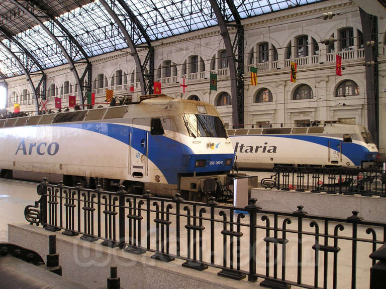 Renfe / ADIF: Barcelona - Estació de França - 2005