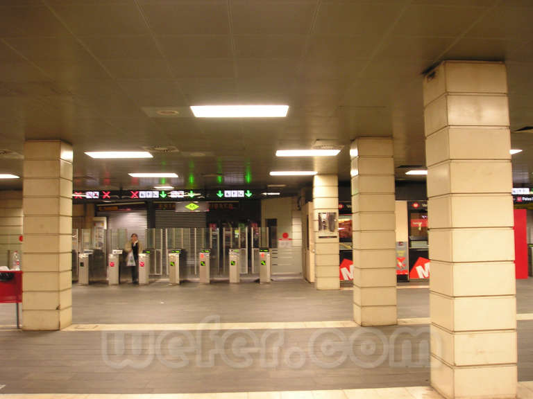 Renfe / ADIF: Barcelona - Pl. Catalunya - 2004