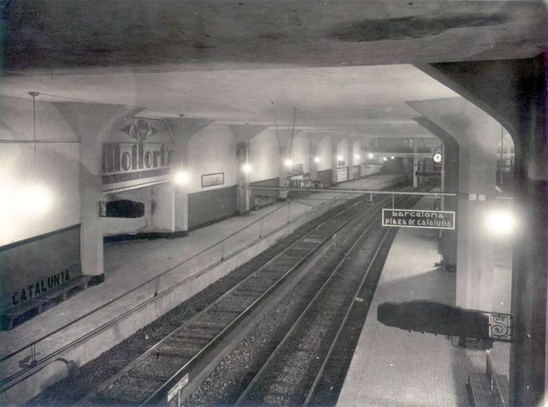 Renfe / ADIF: Barcelona - Plaça Catalunya