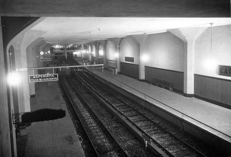 Renfe / ADIF: Barcelona - Plaça Catalunya