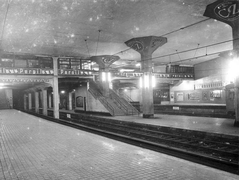 Renfe / ADIF: Barcelona - Plaça Catalunya