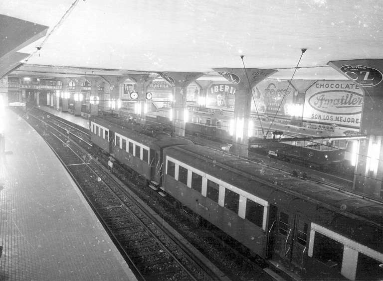 Renfe / ADIF: Barcelona - Plaça Catalunya