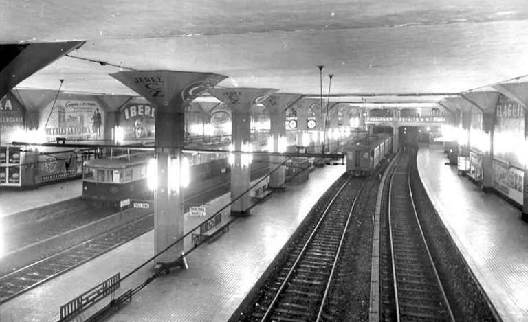 Renfe / ADIF: Barcelona - Plaça Catalunya