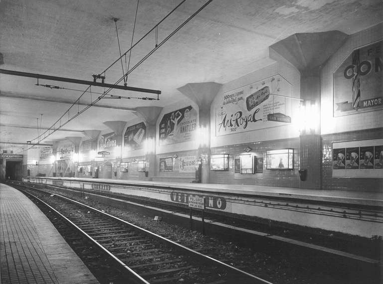 Renfe / ADIF: Barcelona - Plaça Catalunya