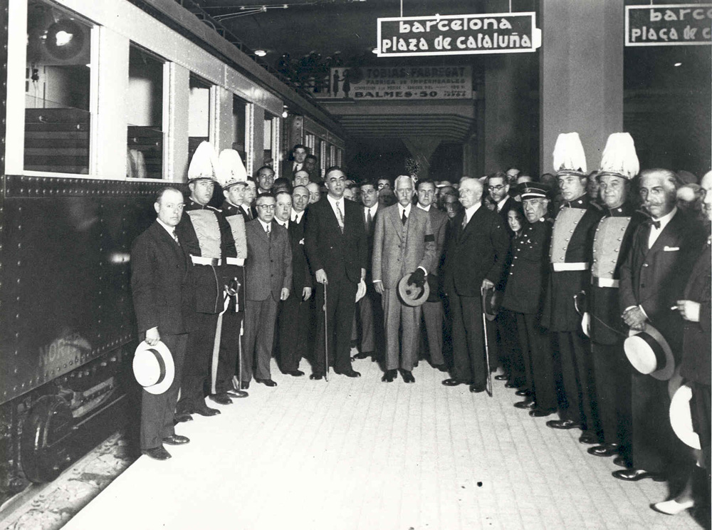 Inauguració de l'estació de Plaça Catalunya per part del president de la Generalitat, Lluís Companys