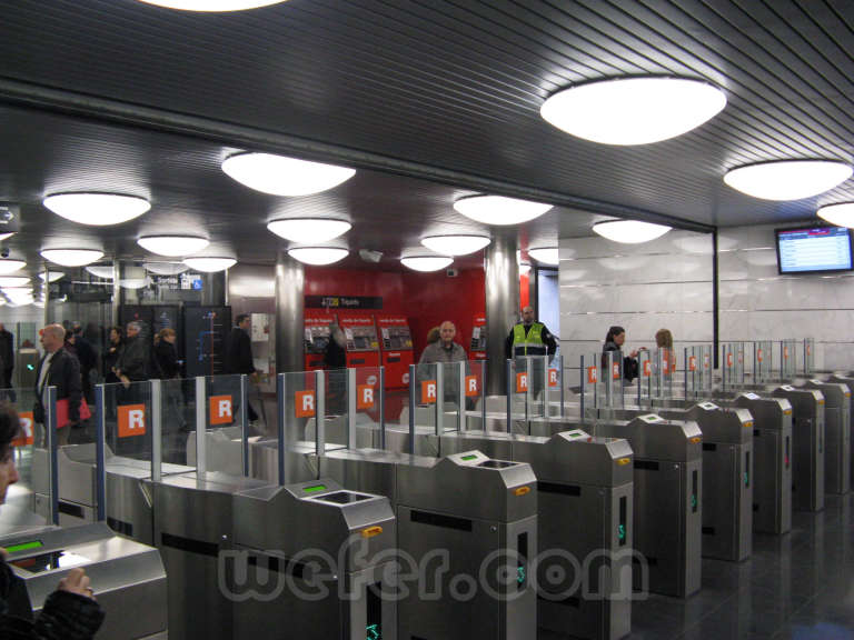 Renfe / ADIF: Barcelona - La Sagrera - Meridiana - 2011