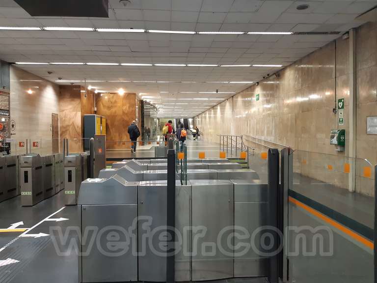 Renfe / ADIF: Barcelona - Clot - Aragó - 2021