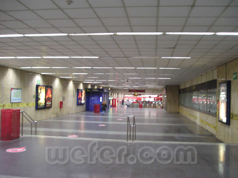 Renfe / ADIF: Barcelona - Clot - Aragó - 2004