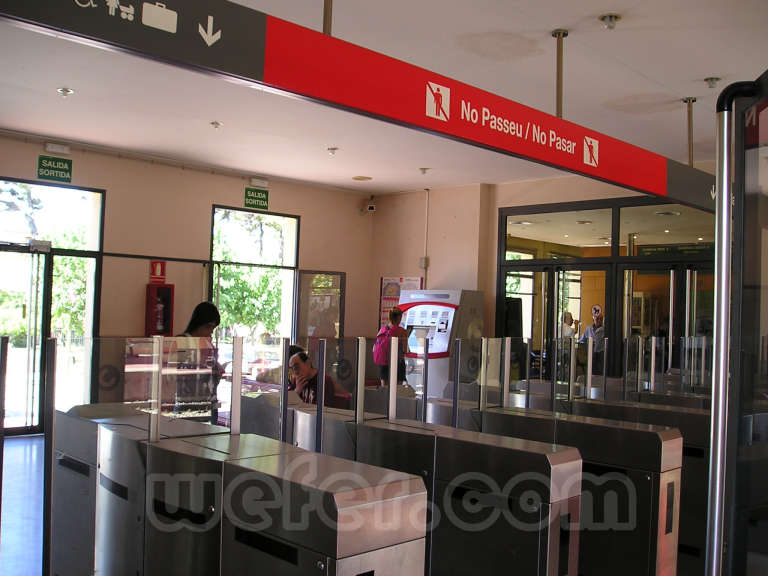 Renfe / ADIF: Sant Feliu de Llobregat - 2005