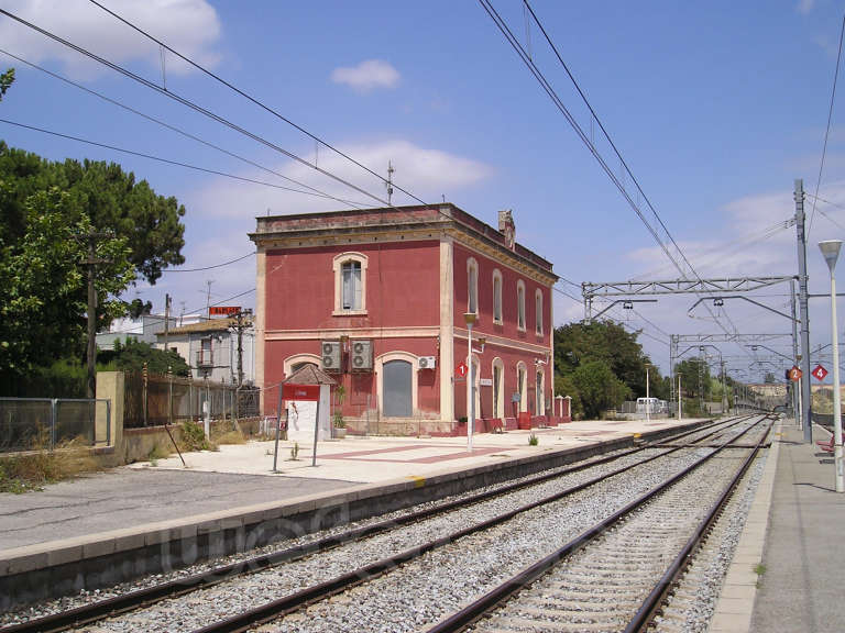 Renfe / ADIF: La Granada - 2005
