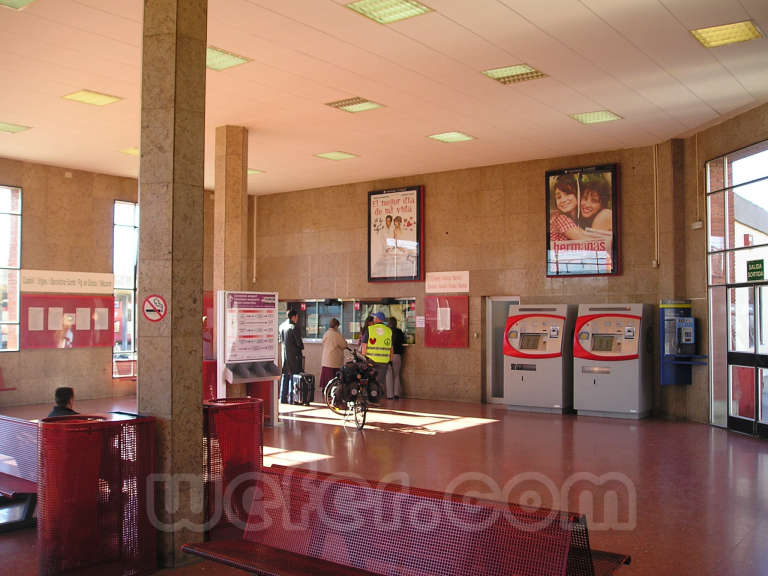 Renfe / ADIF: Sant Vicenç de Calders - 2005