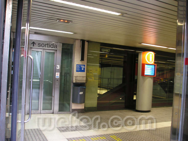 FGC Barcelona Muntaner - Agost 2004