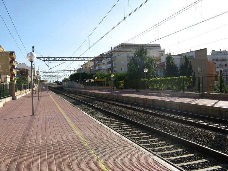Renfe / ADIF: L'Ampolla - Perelló - Deltebre - 2009