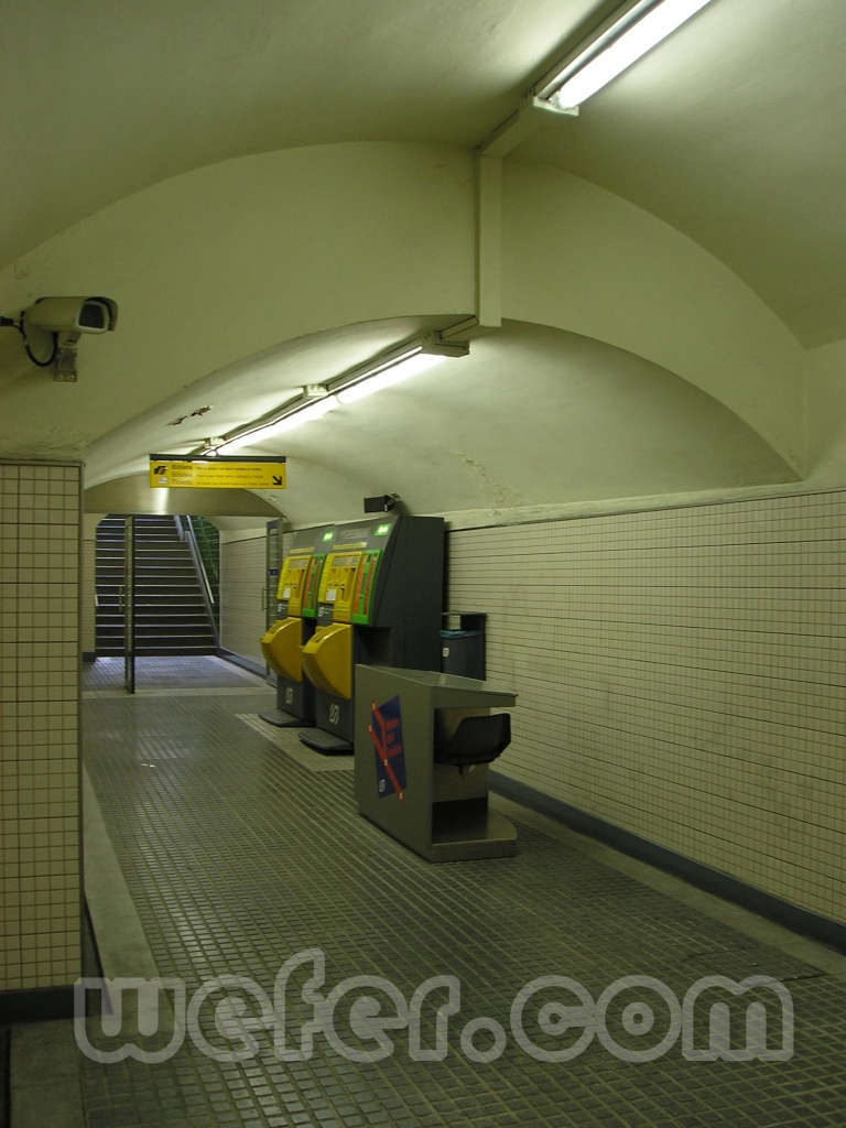 FGC Barcelona Les Tres Torres