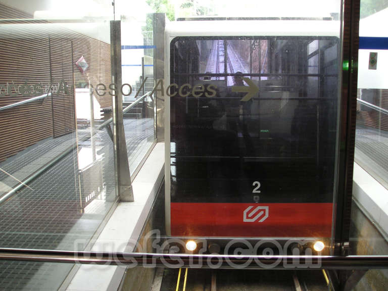 FGC Barcelona Peu del Funicular - Novembre de 2004