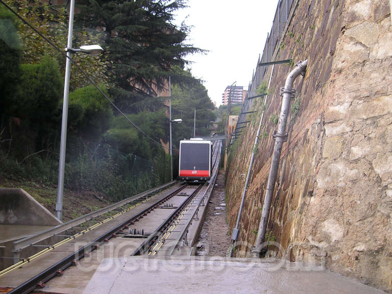 FGC Barcelona Peu del Funicular - Novembre de 2004