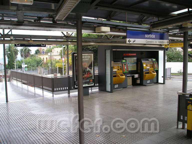 FGC Barcelona Peu del Funicular - Novembre de 2004