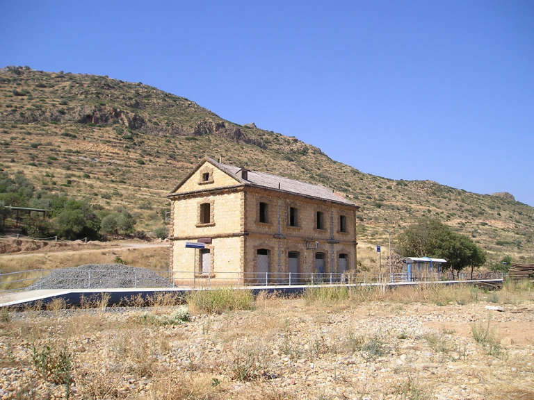 FGC: estación Sant Llorenç de Montgai - 2007