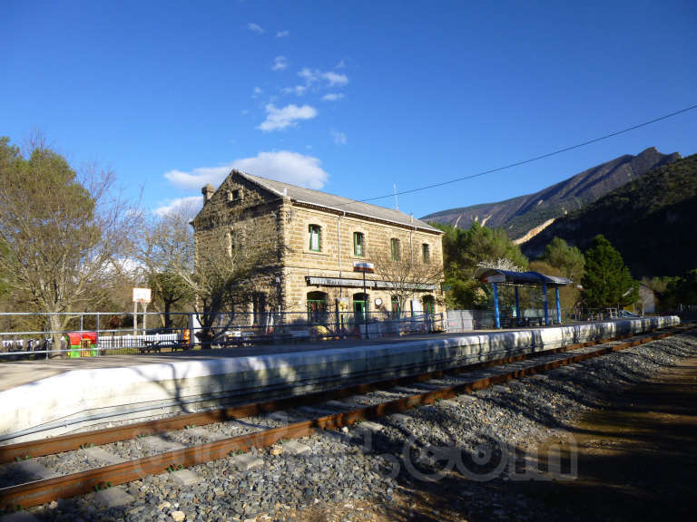 FGC: estación Cellers-Llimiana - 2013