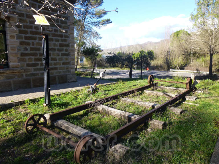 FGC: estación Cellers-Llimiana - 2013