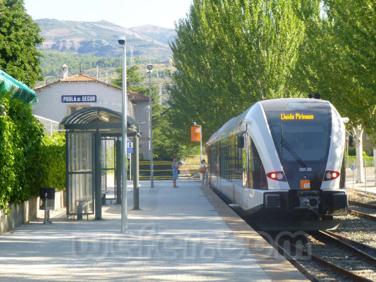 FGC: estación La Pobla de Segur - 2016