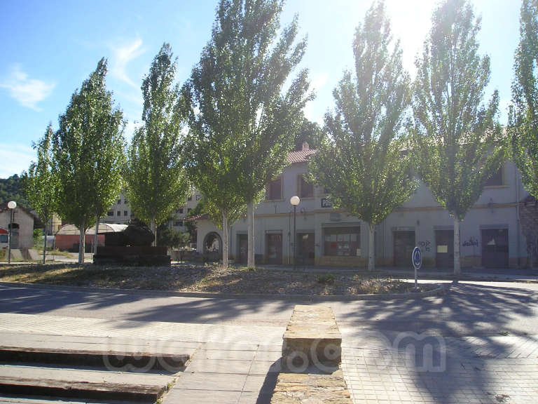 FGC: estación La Pobla de Segur - 2004