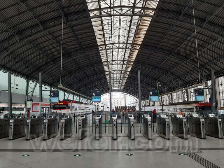 Renfe / ADIF: Bilbao - Abando