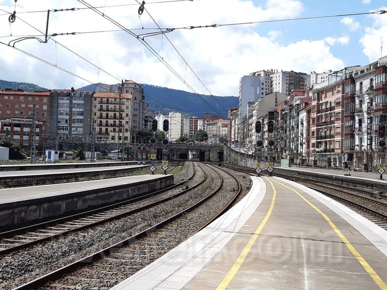 Renfe / ADIF: Bilbao - Abando