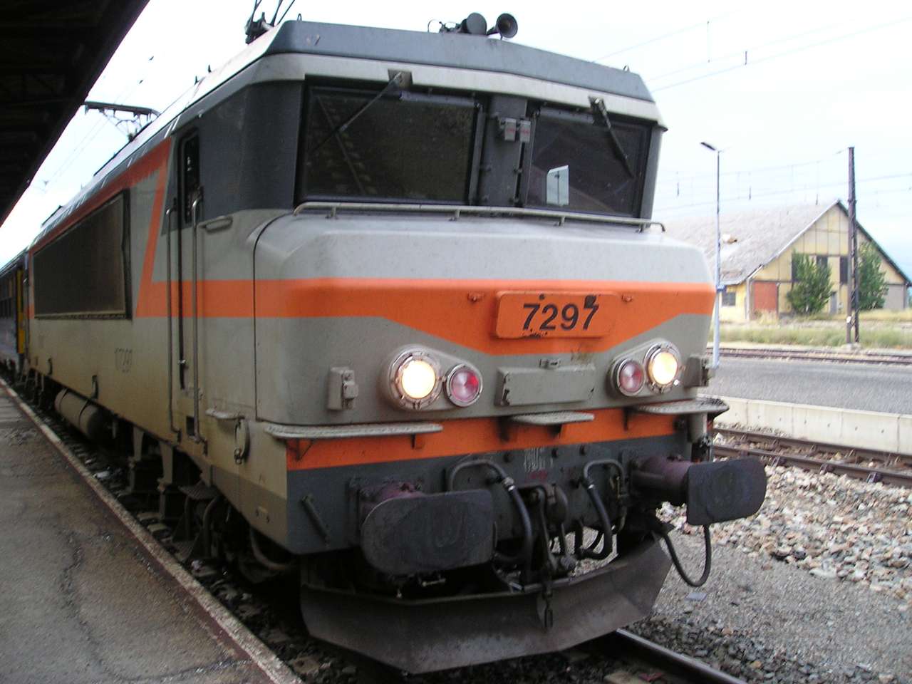 SNCF: las estaciones / les gares - wefer.com - español
