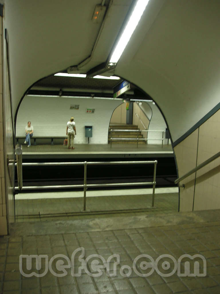 FGC Barcelona El Putxet - Agost 2004