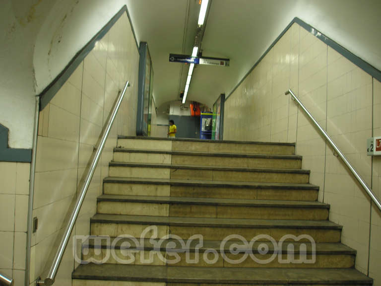 FGC Barcelona El Putxet - Agost 2004