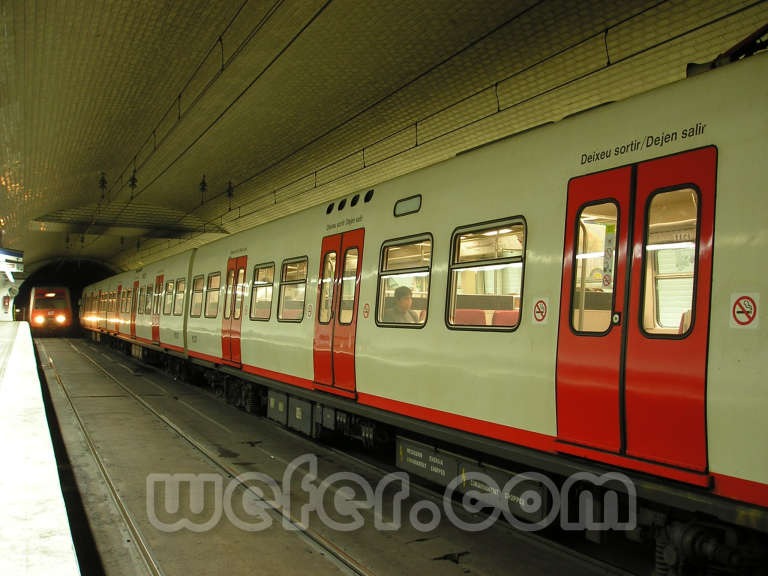 FGC Barcelona El Putxet - Agost 2004