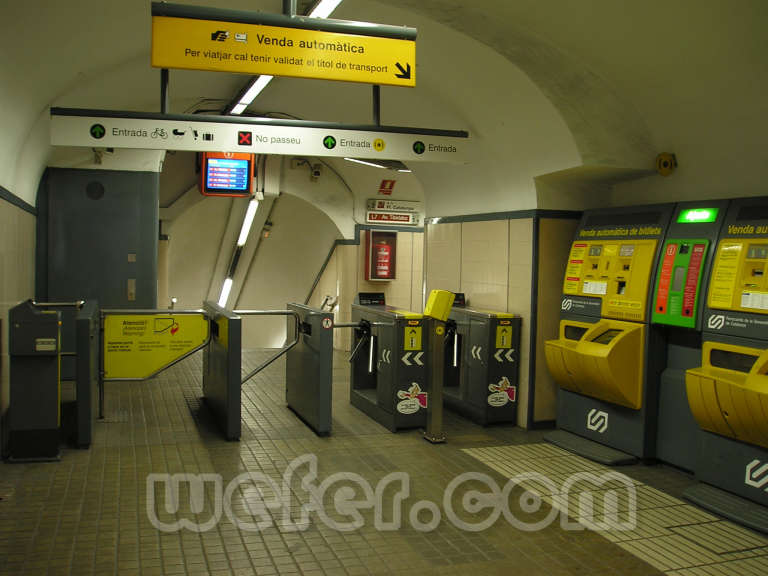 FGC Barcelona El Putxet - Agost 2004