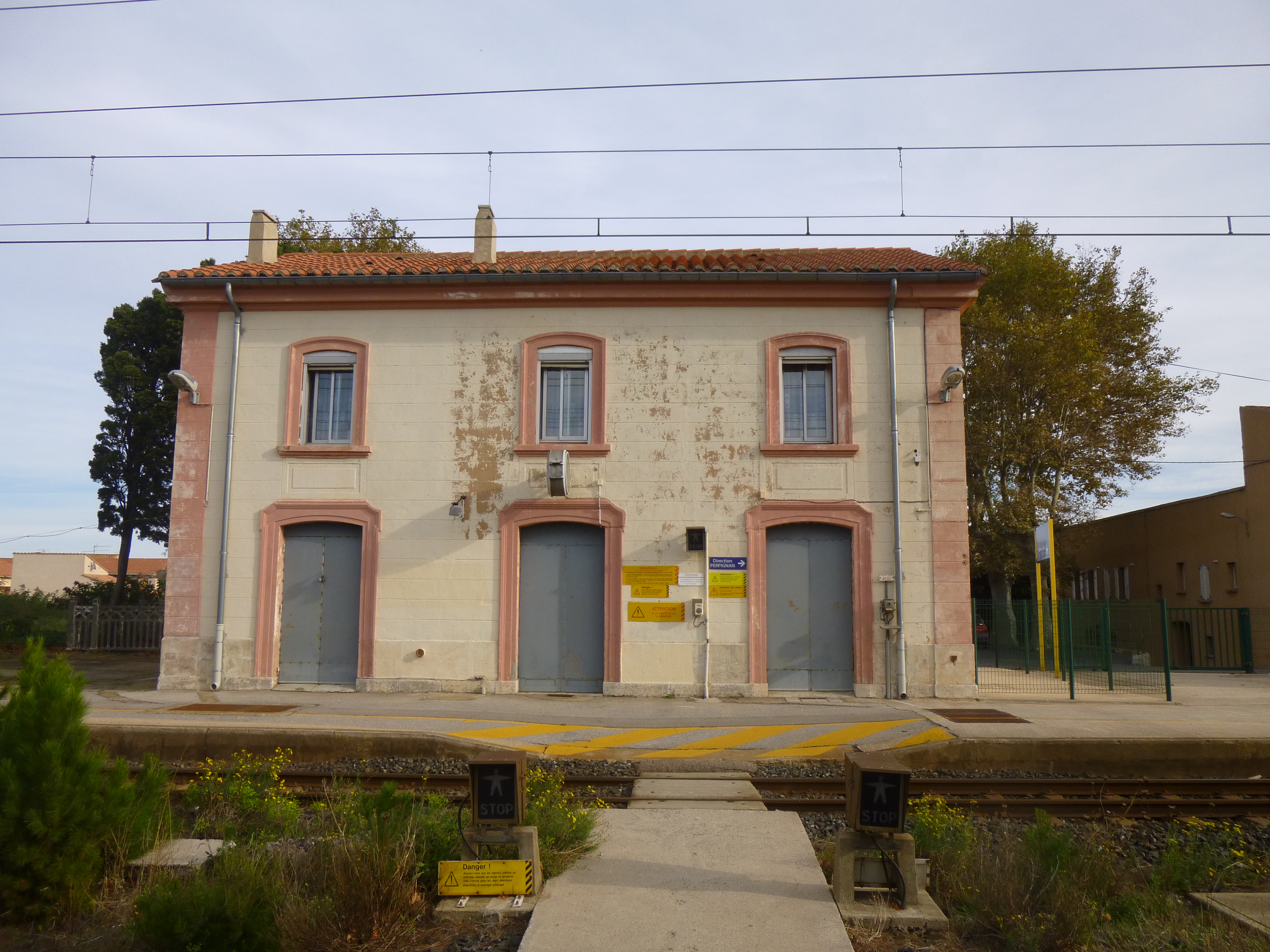 SNCF: Salses (Salses-le-Chateau)