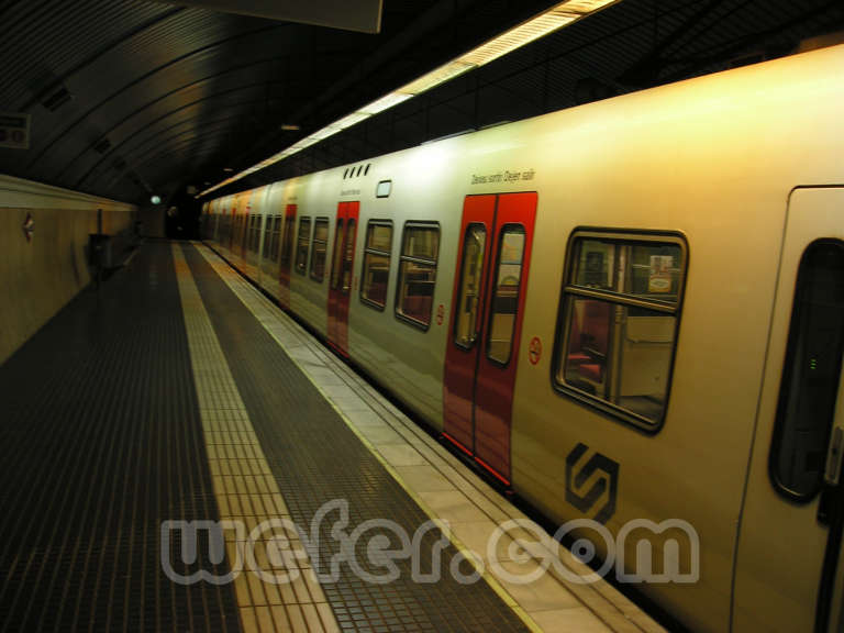 FGC Avinguda Tibidabo - Agost 2004