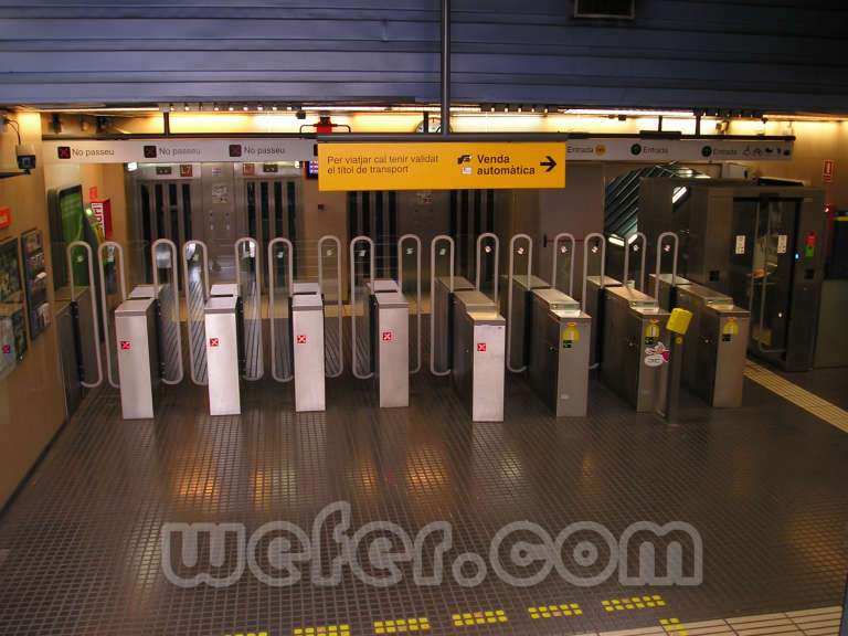 FGC Avinguda Tibidabo - Agost 2004