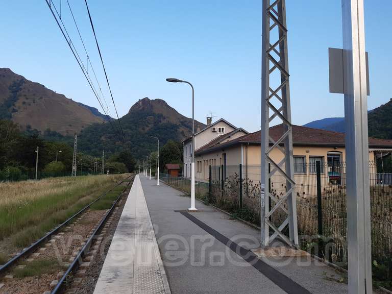 SNCF: gare Les Cabannes