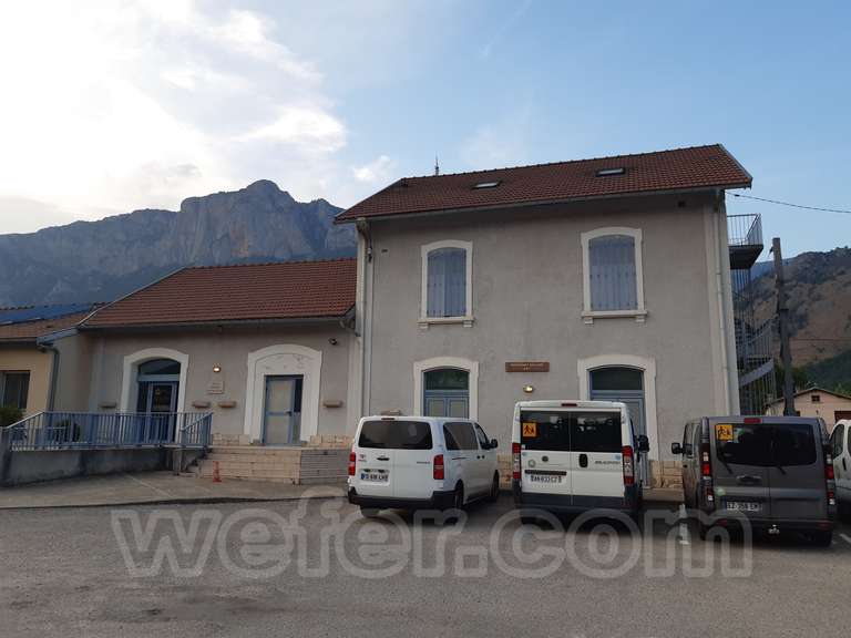 SNCF: gare Les Cabannes