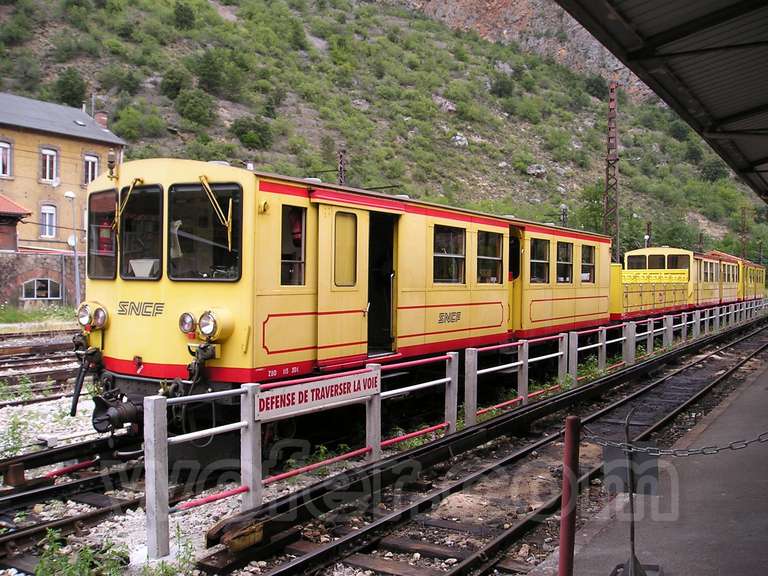 SNCF: gare Vilafranca de Conflent (Villefranche-Vernet-les-Bains)