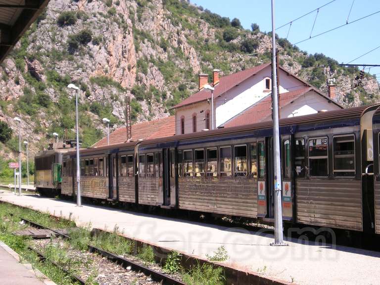 SNCF: gare Vilafranca de Conflent (Villefranche-Vernet-les-Bains)