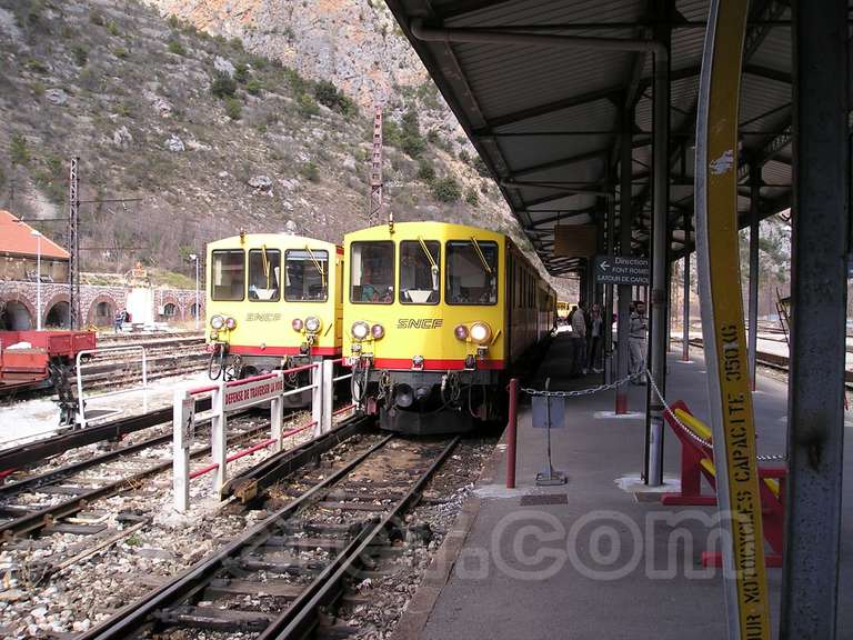 SNCF: gare Vilafranca de Conflent (Villefranche-Vernet-les-Bains)