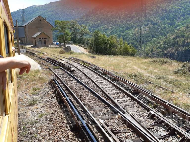 SNCF: gare Fontpedrosa (Fontpédrouse - St.-Thomas-les-Bains)