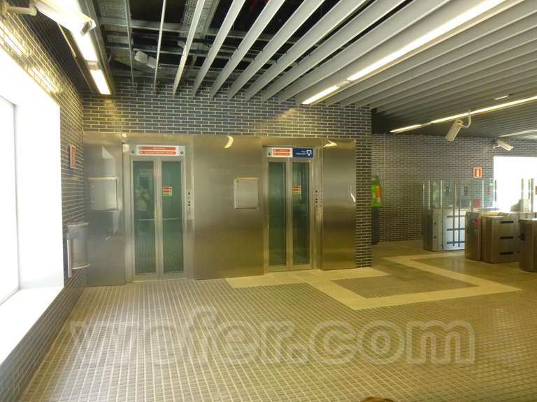 FGC: estación Vallparadís Universitat - 2015