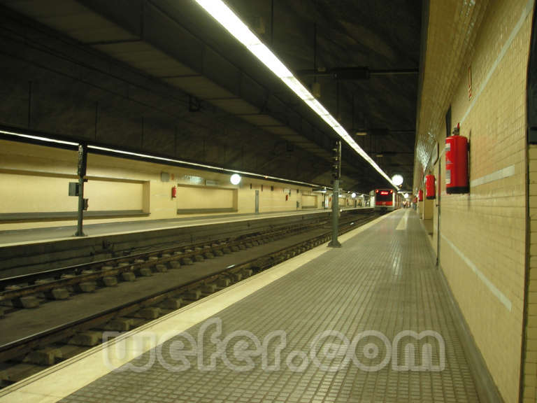 FGC Plaça Espanya - Agost de 2004